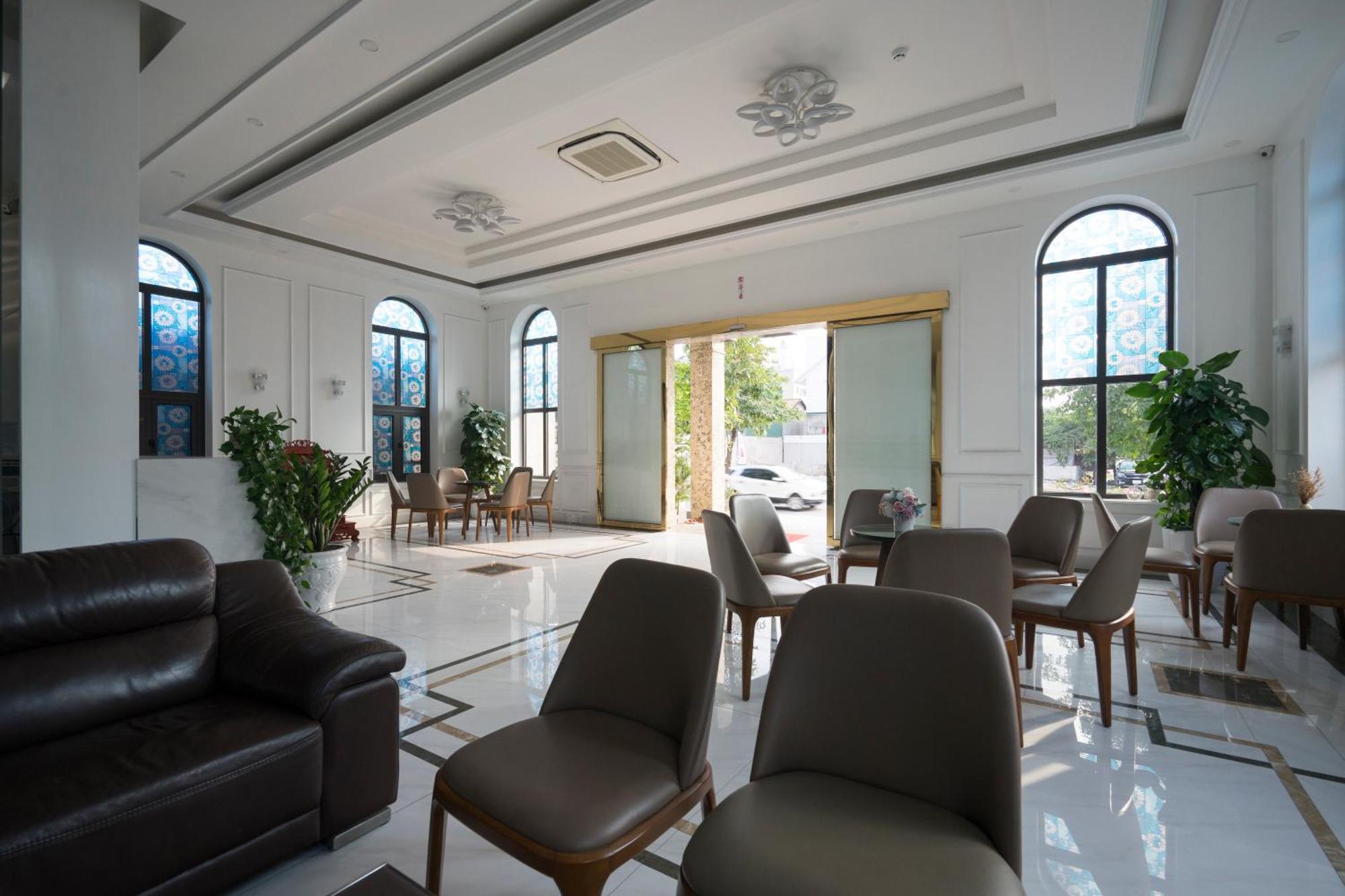 Boston Halong Hotel 하롱 외부 사진